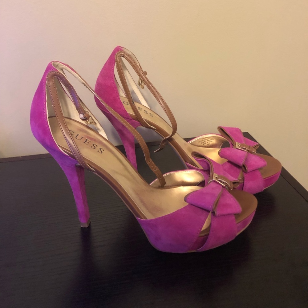 Pink Guess suede heels!